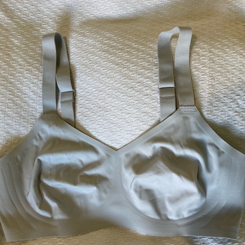 Le Mystere smooth shaped unlined S platinum